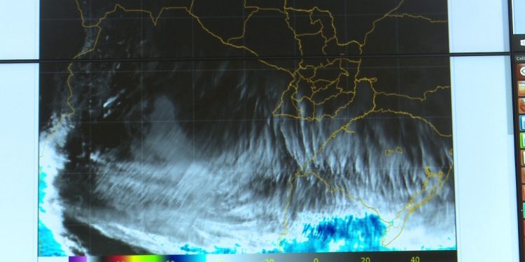 Anuncian ingreso de frente frío desde mañana