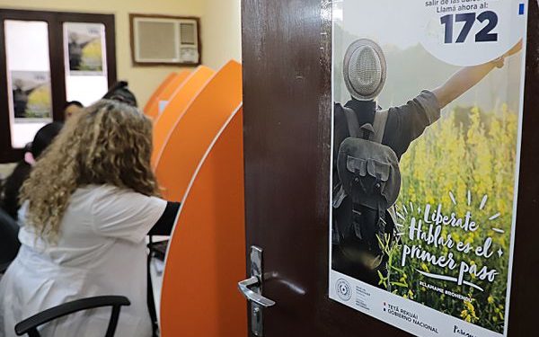 Fono ayuda «172» es habilitada por la SENAD para casos de adicciones Fono ayuda «172» es habilitada por la SENAD para casos de adicciones