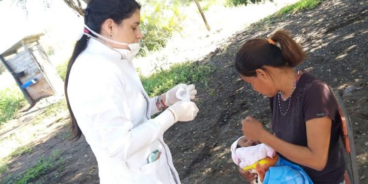 Población indígena del Chaco recibe atención médica en su comunidad