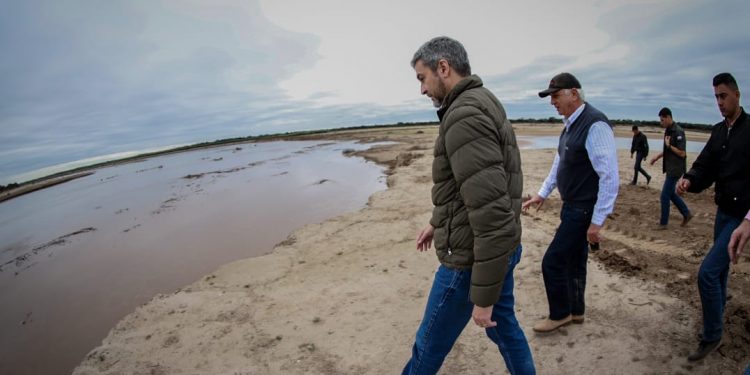 Autoridades verifican habilitación del Canal Meyer en embocadura del Pilcomayo