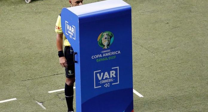 Paraguay se quejará a Conmebol por arbitraje contra Argentina, dijo vicepresidente de APF