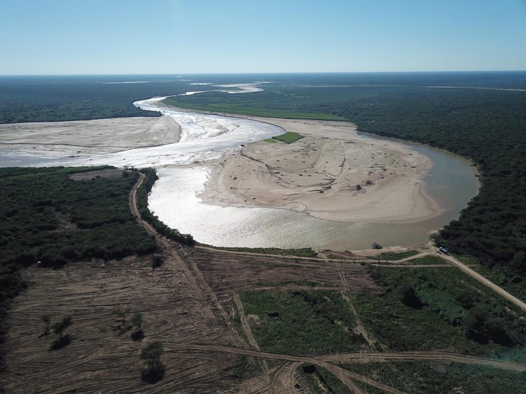 En 15 días concluirán trabajos en la nueva embocadura en el río Pilcomayo En 15 días concluirán trabajos en la nueva embocadura en el río Pilcomayo