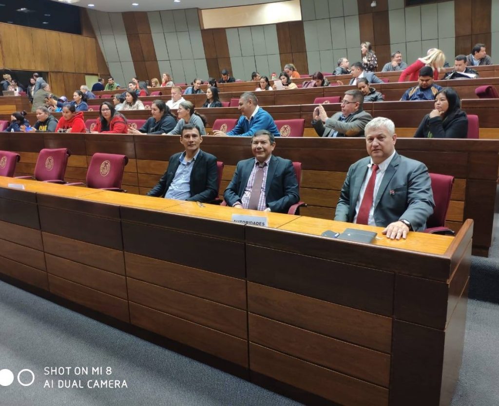 Solicitan al Estado mayor presupuesto para tierra y vivienda