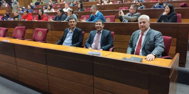 Solicitan al Estado mayor presupuesto para tierra y vivienda