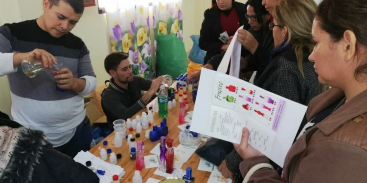 Desarrollaron taller sobre elaboración de productos de limpieza en Filadelfia