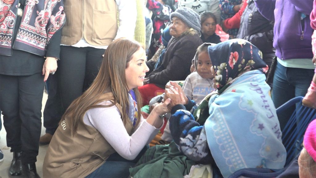 Primera Dama e INDI asistieron a familias indígenas en el Chaco Primera Dama e INDI asistieron a familias indígenas en el Chaco