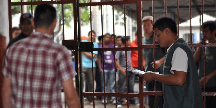 Cerca de 4.000 internos podrían abandonar los penales Cerca de 4.000 internos podrían abandonar los penales