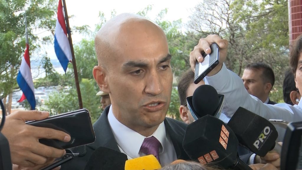 Salud apuesta a la tecnología para historial médico y control de medicamentos