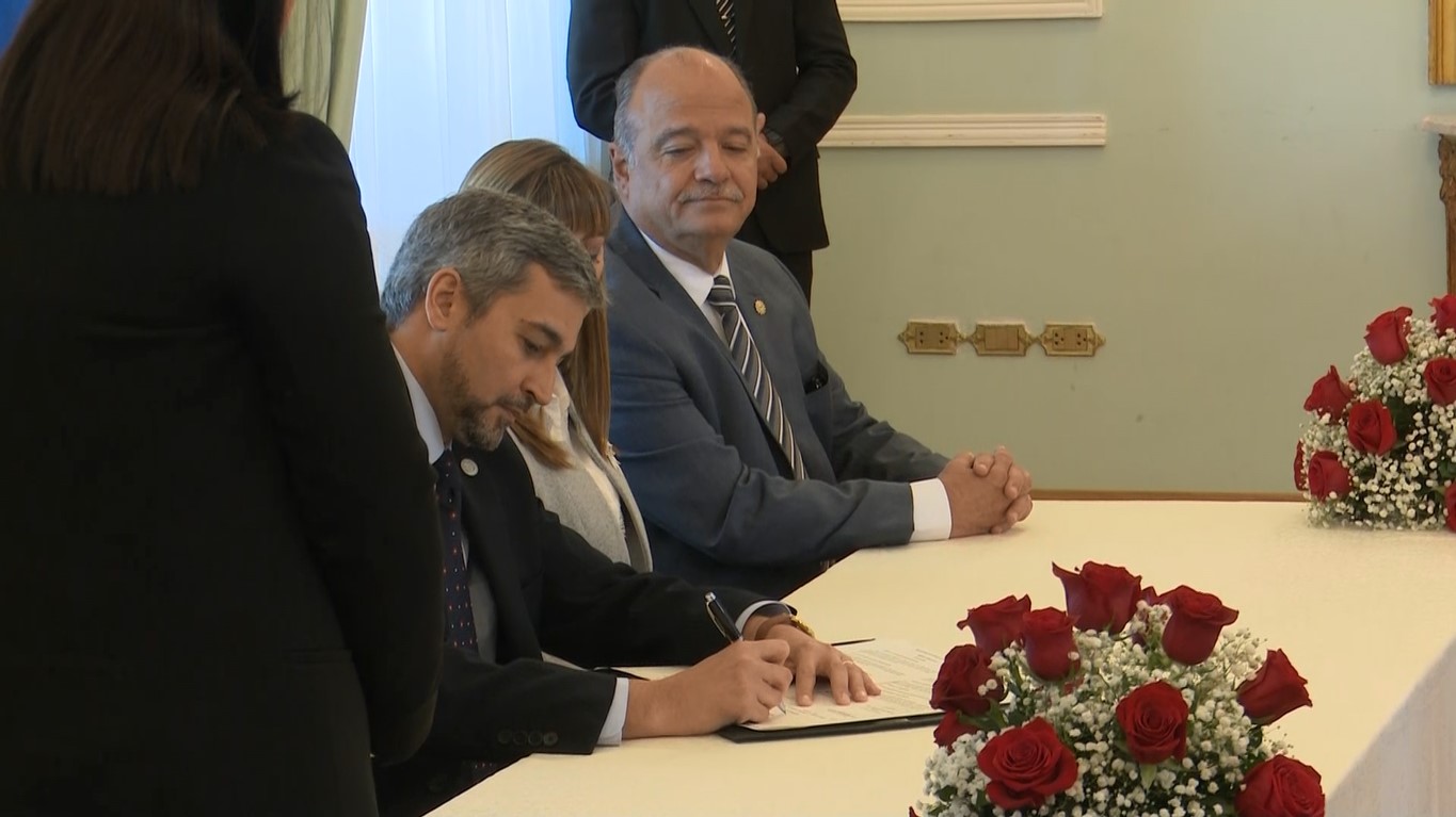 Ejecutivo promulga ley de empleo parcial para incluir a sectores excluidos