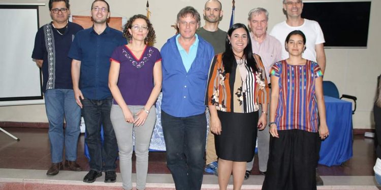 Culmina con éxito simposio de lenguas indígenas en Asunción