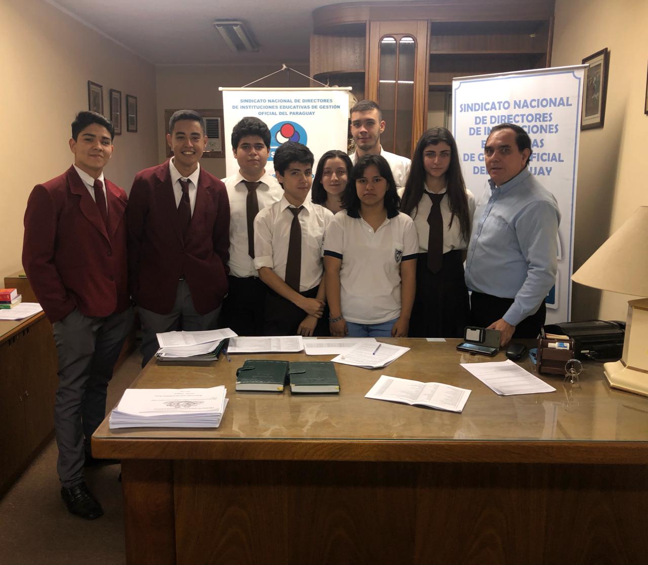 FENAES anuncia movilizaciones por falta de docentes