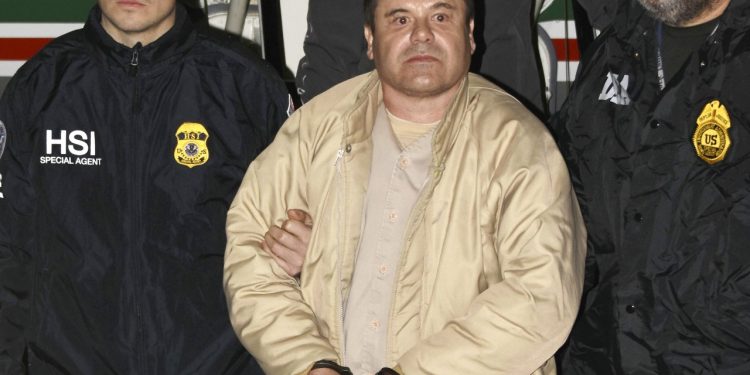 «El Chapo» Guzmán es condenado a cadena perpetua y 30 años adicionales en Estados Unidos «El Chapo» Guzmán es condenado a cadena perpetua y 30 años adicionales en Estados Unidos
