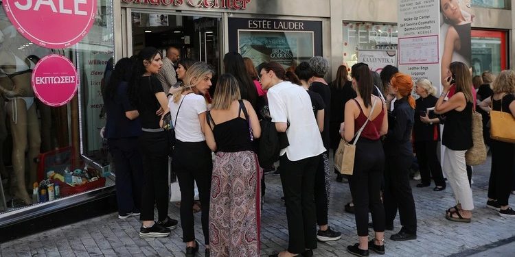 Terremoto de 5,3 grados a 20 kilómetros de Atenas genera pánico en la capital griega