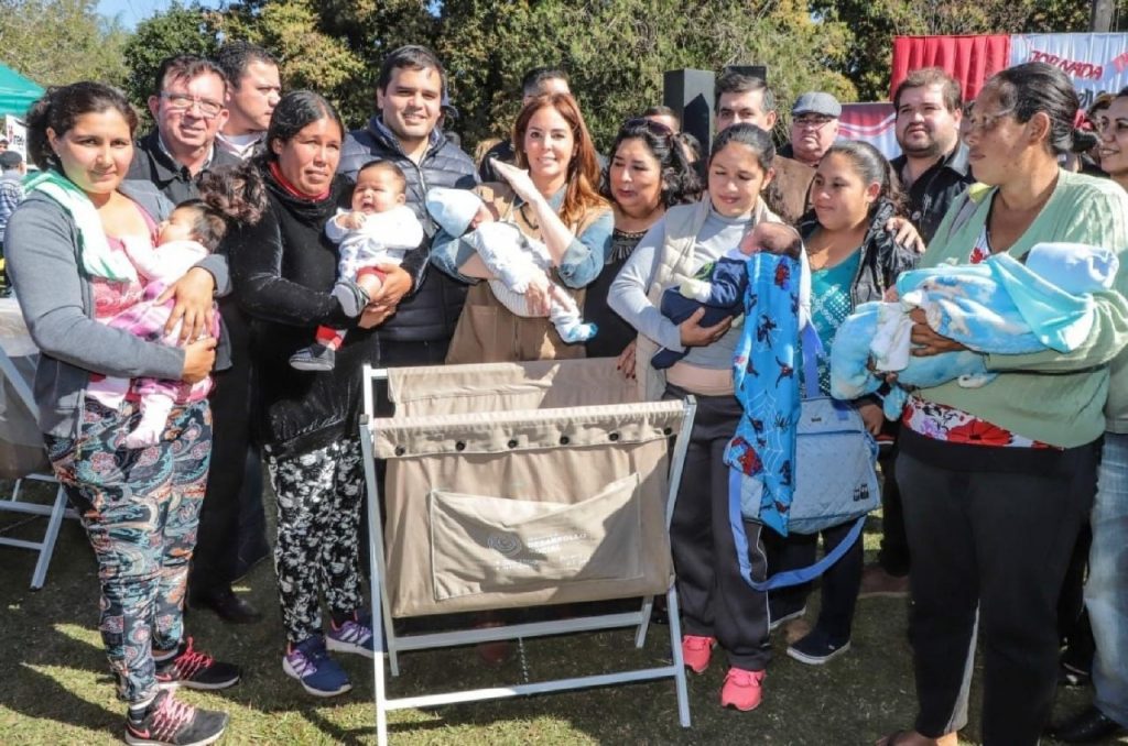 Primera Dama anuncia inicio de construcción de USF para Guairá a fines de 2019 Primera Dama anuncia inicio de construcción de USF para Guairá a fines de 2019