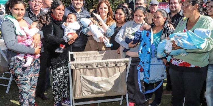 Primera Dama anuncia inicio de construcción de USF para Guairá a fines de 2019 Primera Dama anuncia inicio de construcción de USF para Guairá a fines de 2019