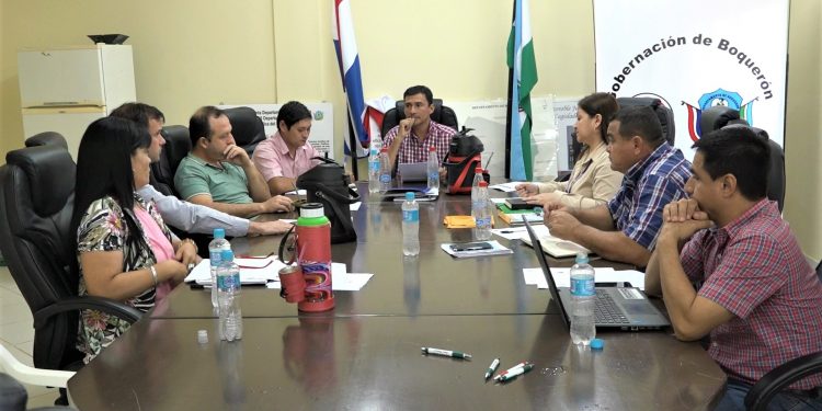 Junta Departamental transfiere recursos para pagos a docentes de Boquerón Junta Departamental transfiere recursos para pagos a docentes de Boquerón