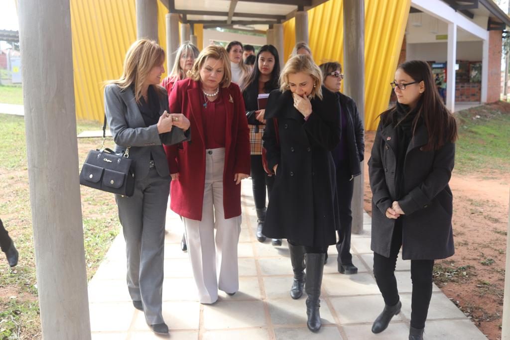 Capacitan a profesionales del Centro Ciudad Mujer en salud mental