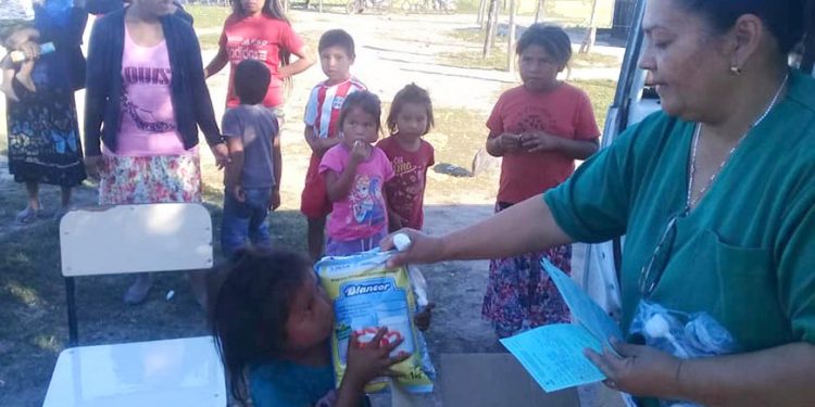Salud llega a comunidades chaqueñas que siguen aisladas por inundaciones
