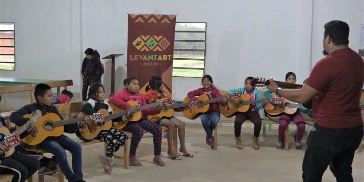 Cayin o Clim: Conquistan a niños y jóvenes indígenas a través del Arte