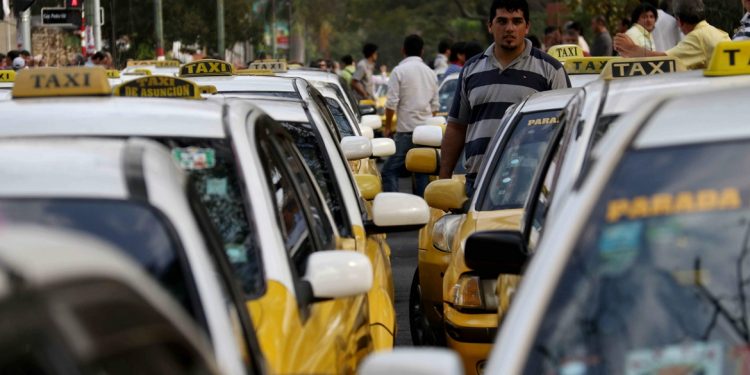 Taxistas amenazan con sitiar Asunción mañana