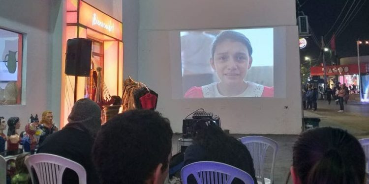 Proyectan cortos del cineasta paraguayo ganador de Festival Oberá de Argentina Proyectan cortos del cineasta paraguayo ganador de Festival Oberá de Argentina