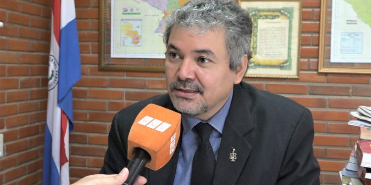 Denuncian presunto intento de robo de archivos en oficina de Juez de Filadelfia