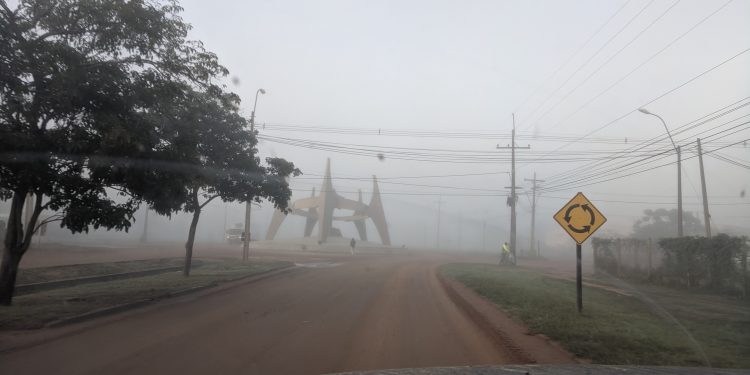 Anuncian un día frío con vientos del sur y precipitaciones