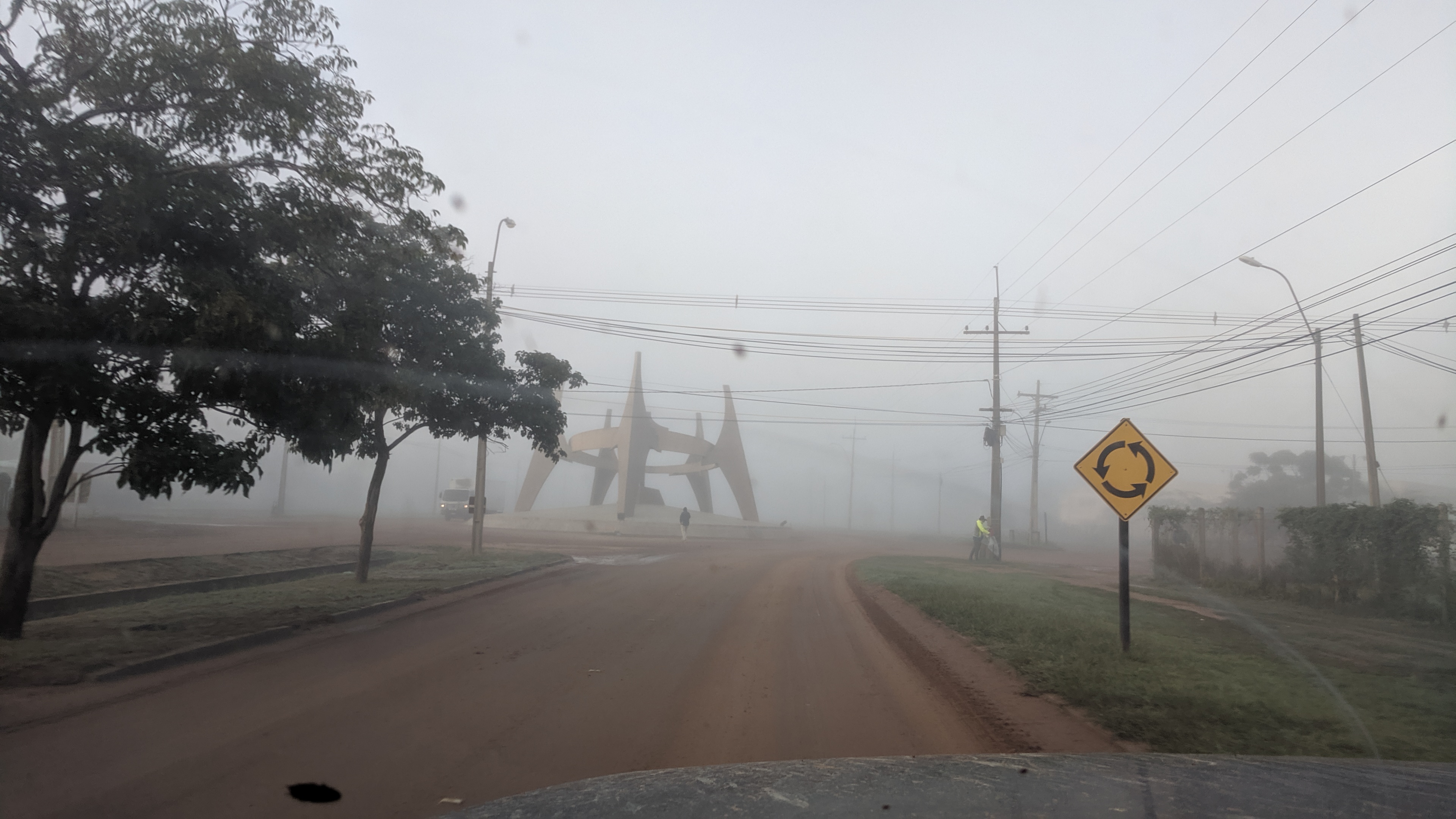 Anuncian un día frío con vientos del sur y precipitaciones
