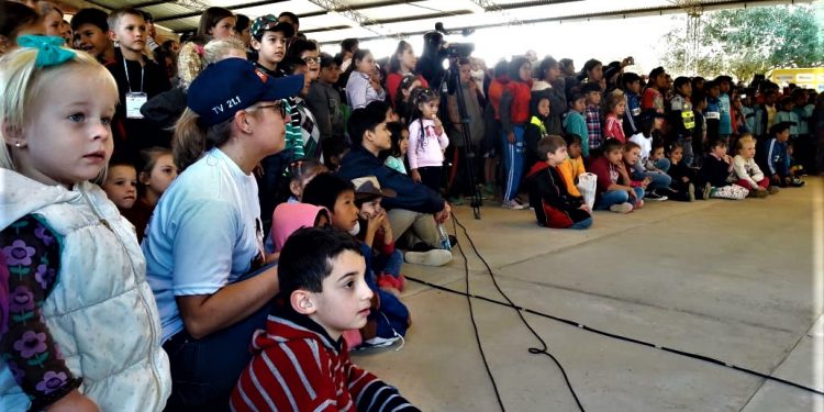 Cientos de niños festejaron su día en la Expo Rodeo Trebol