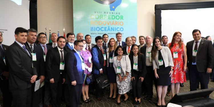 Paraguay ratifica su compromiso de concretar el Corredor Vial Bioceánico