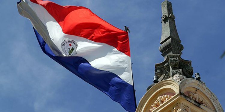 Este miércoles se celebra el Día de la Bandera Paraguaya