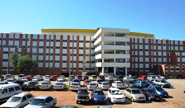 Hospital de Clínicas garantiza atención durante el feriado