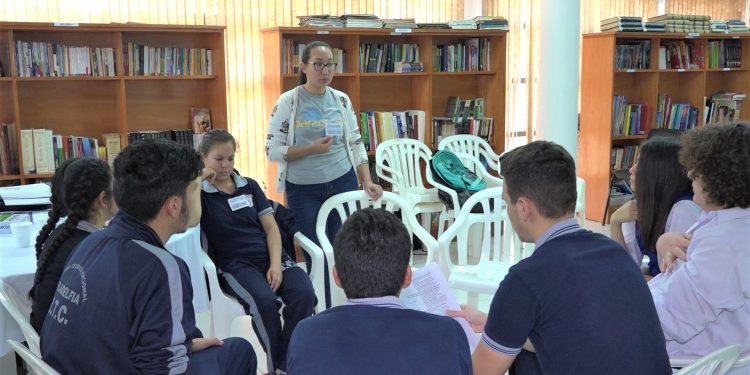 Fortalecen bibliotecas públicas de Boquerón con talleres y libros