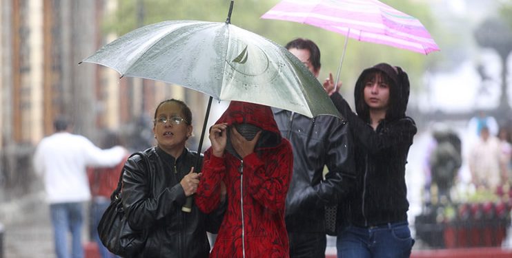 Llegó la lluvia: Meteorología anuncia fin de semana húmedo