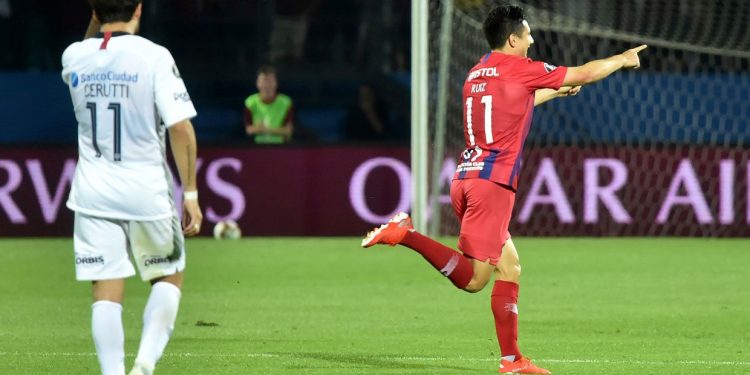 Ruiz lleva a Cerro Porteño a cuartos de final de la Libertadores