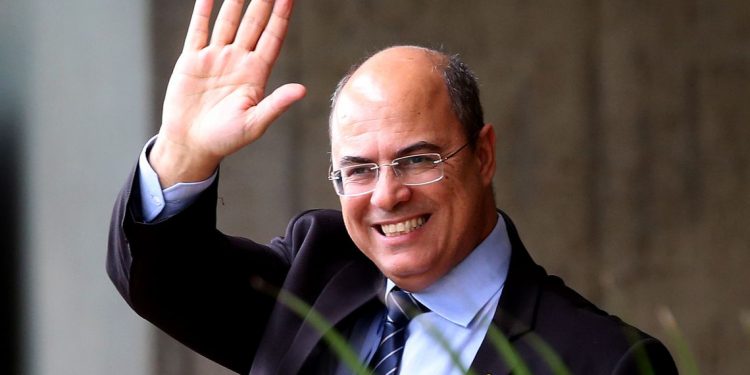 Gobernador de Río pide más control de tráfico de armas desde Paraguay