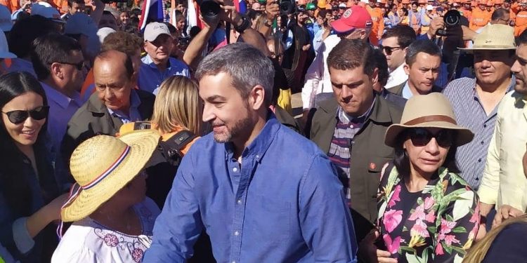 Mario Abdo habilita primeros tramos concluidos del Corredor Bioceánico