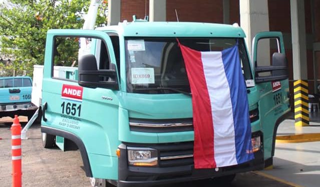 Beneficio para el Chaco: ANDE adquiere camión hidroelevador