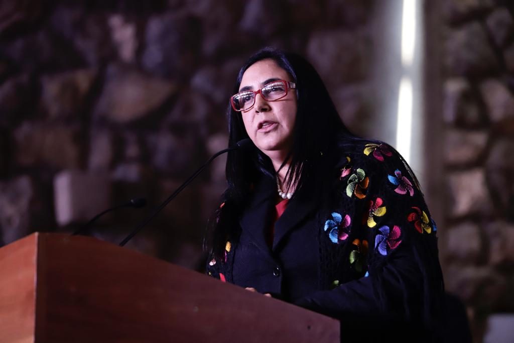 Ministra expuso en Perú sobre lenguas originarias de Paraguay Ministra expuso en Perú sobre lenguas originarias de Paraguay
