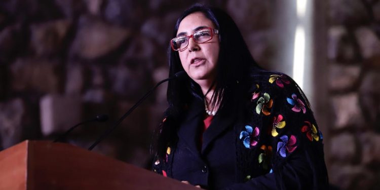 Ministra expuso en Perú sobre lenguas originarias de Paraguay