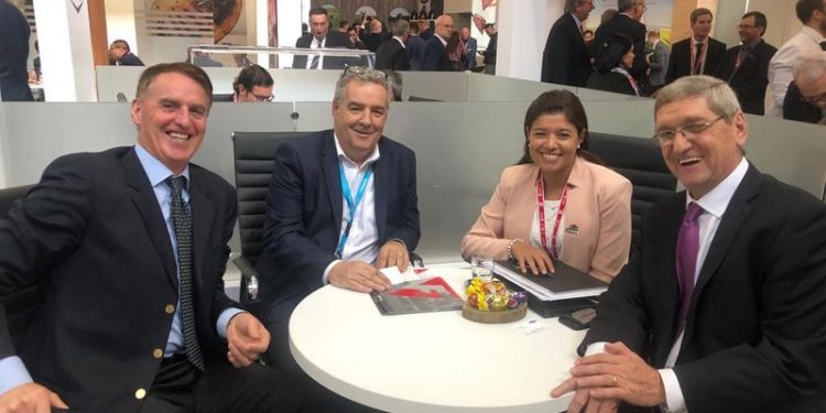 Fernheim concretó negocio con Qatar Airways por USD 1.1 millones en Anuga Fernheim concretó negocio con Qatar Airways por USD 1.1 millones en Anuga