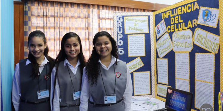 Inauguran interesante muestra científica en el Colegio Gutenberg