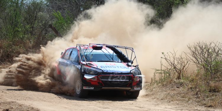 Domínguez se aferra como líder del Transchaco Rally 2019 Domínguez se aferra como líder del Transchaco Rally 2019