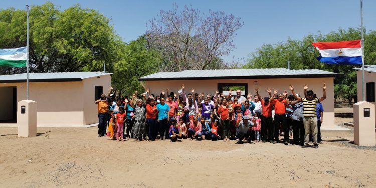 Entregaron 31 nuevas viviendas a comunidad indígena de Laguna Negra Entregaron 31 nuevas viviendas a comunidad indígena de Laguna Negra