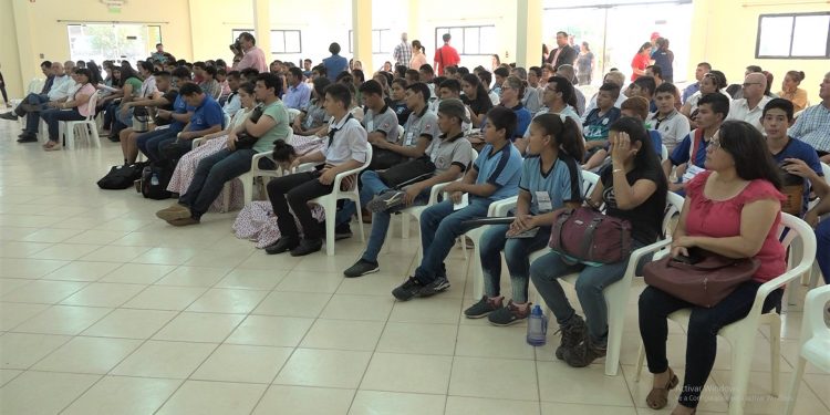 Realizan primer foro sobre «la niñez en instituciones educativas residenciales»