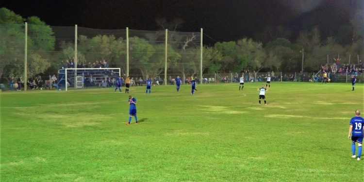 Paratodo amarga festejo de Fernheim con goleada en Menefepa