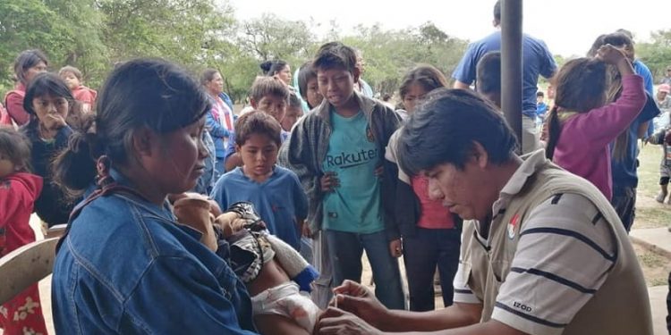 Asistencia permanente en salud a comunidades indígenas chaqueñas