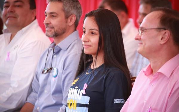 Niña asume en reemplazo de Mario Abdo, por un día