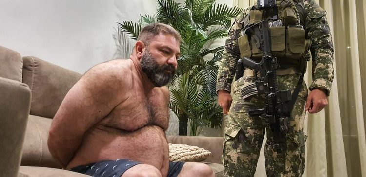 Detienen en lujosa residencia a narco con orden de captura Detienen en lujosa residencia a narco con orden de captura