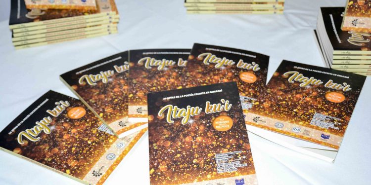 Presentaron “Itaju ku’i”, 20 joyas de la poesía escrita en guaraní Presentaron “Itaju ku’i”, 20 joyas de la poesía escrita en guaraní